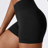 Pantaloncini con arricciatura a V