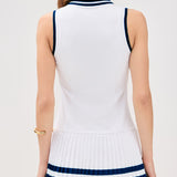 Vestito da Tennis con Blocchi di Colore e Stile Minimalista