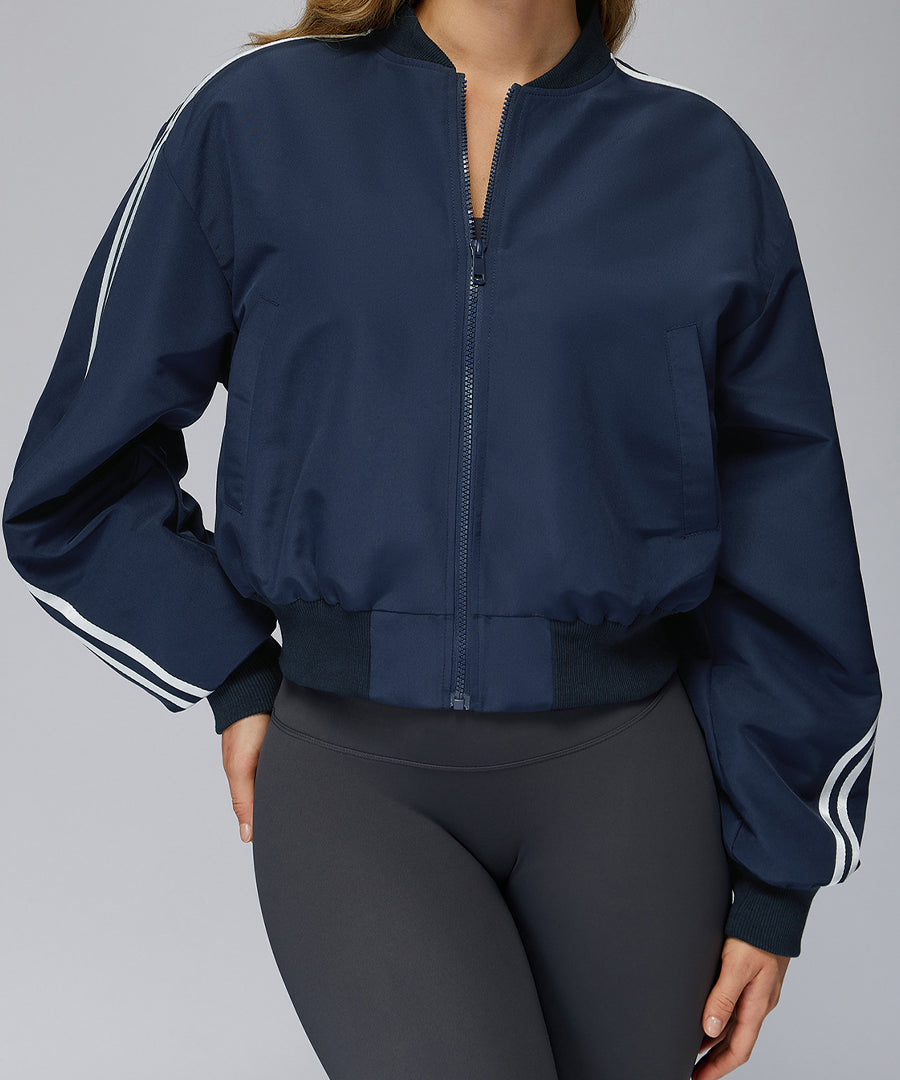 快適なジップアップスポーツパファー