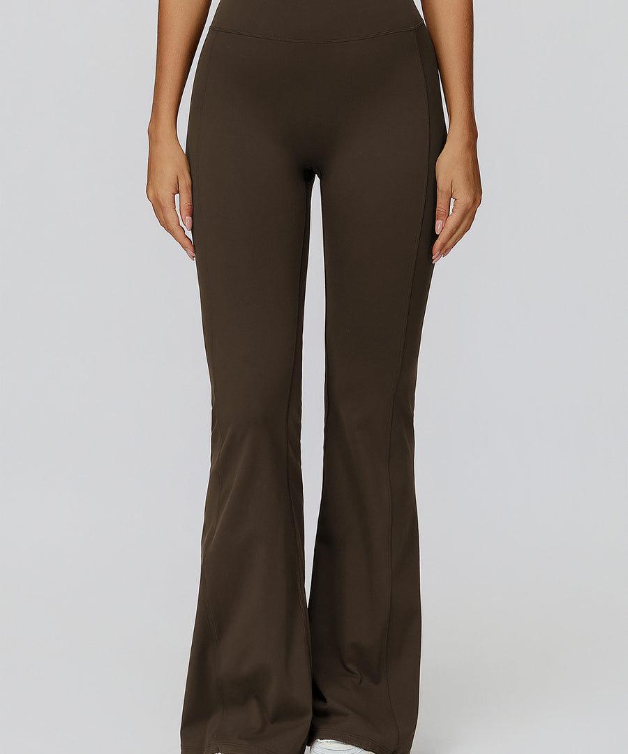 Pantaloni a vita alta svasati e arricciati