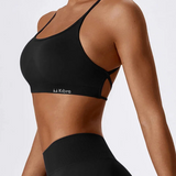Reggiseno sportivo con spalline incrociate sulla schiena