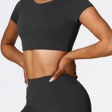 クロップドショートスリーブTシャツ