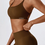 Reggiseno sportivo con spalline incrociate sulla schiena