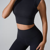 キャップスリーブ スカルプティング ヨガトップ