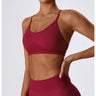 Reggiseno sportivo con spalline incrociate sulla schiena