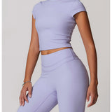 カットアウトバックヨガTシャツ