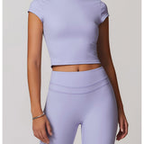 カットアウトバックヨガTシャツ