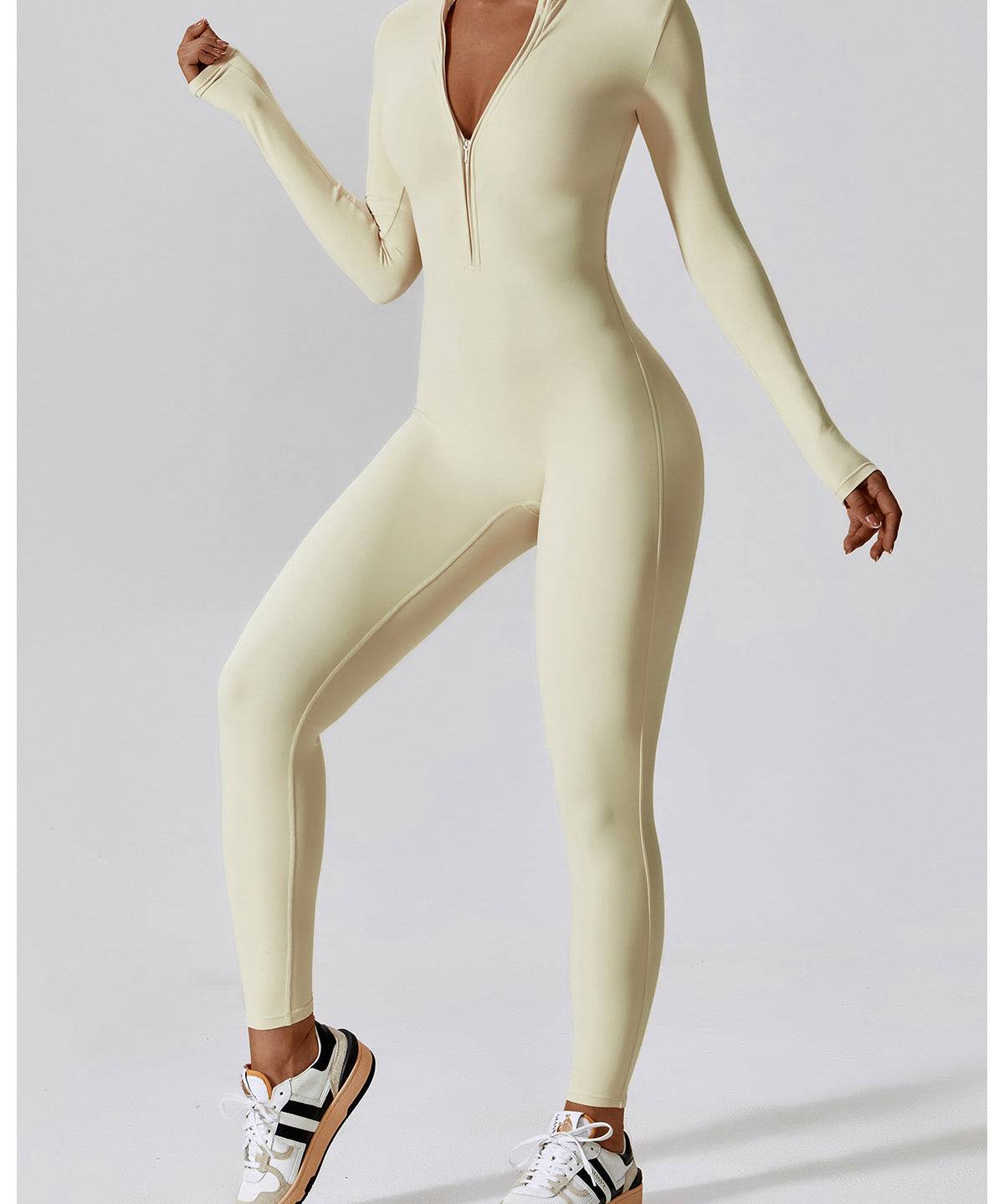 カバーミーアップジャンプスーツ